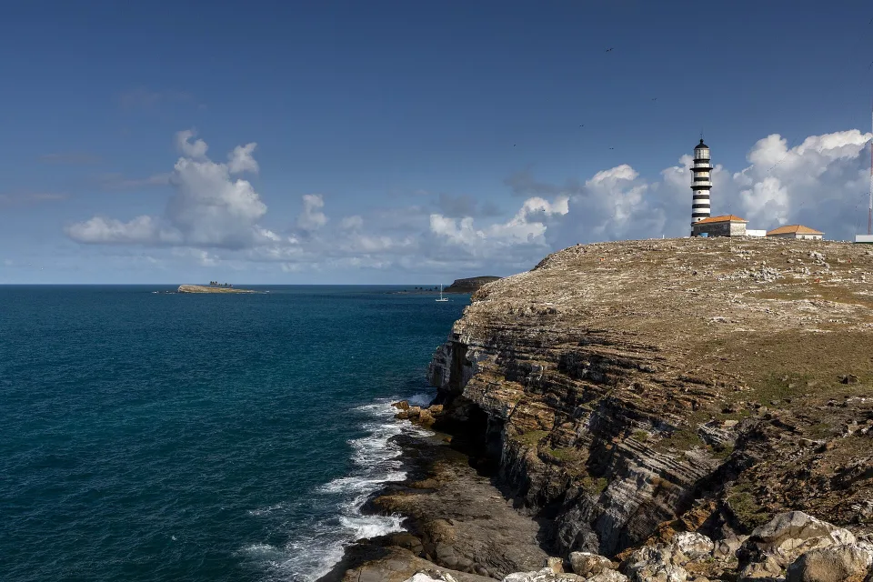 Ilha de Santa Bárbara in the Abrolhos archipelago
