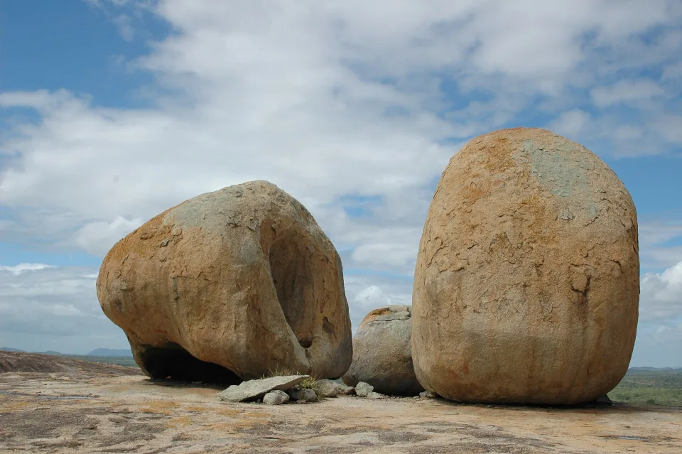 Granite boulders at Lajedo de Pai Mateus