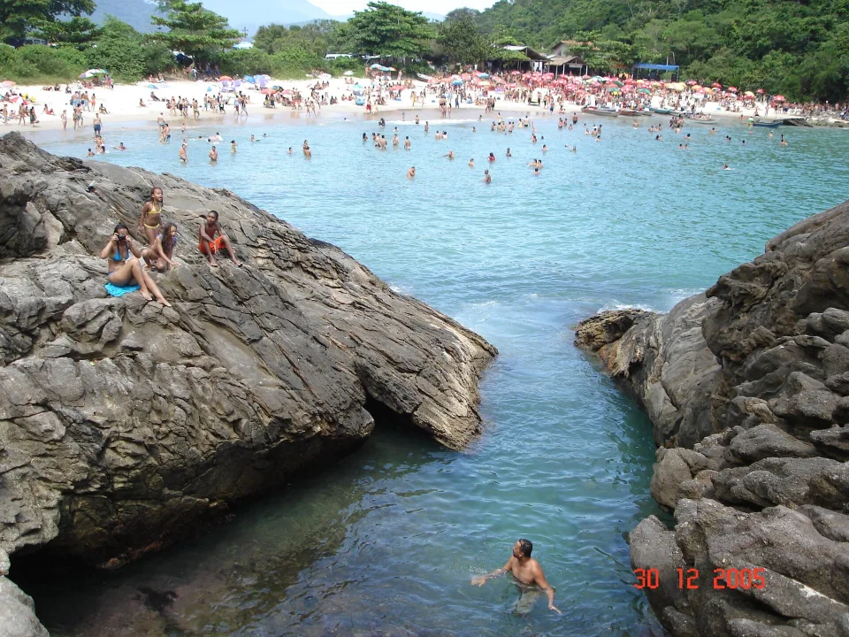Praia do Meio in Trindade near Paraty