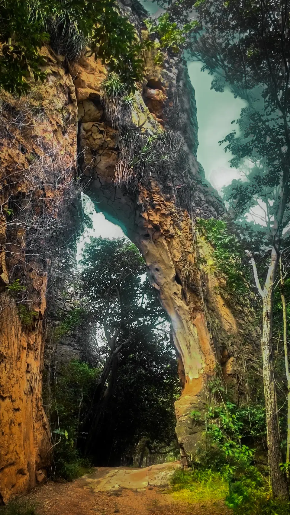 Arco do Triunfo rock formation